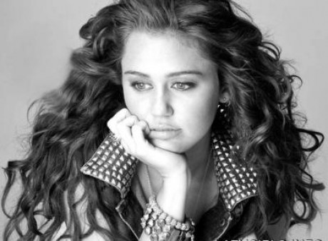 miley_cyrus_0615962_h8gqlgs.sized_t2.jpg